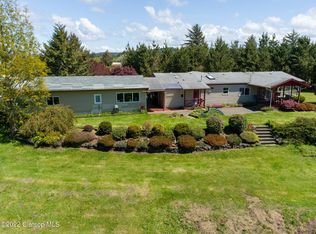 33190 W Cheri Ln, Warrenton, OR 97146