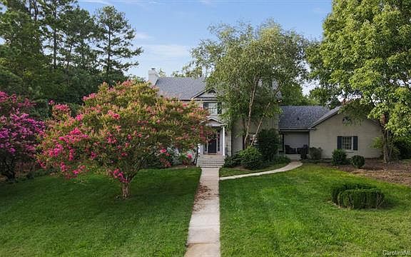 3rd image of 2500 Lynbridge Dr