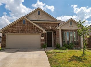 504 Lakeview Dr, Alvarado, TX 76009