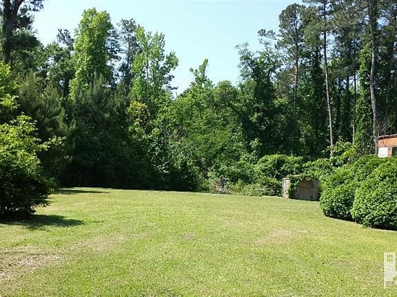 4th image of 8 Bowman Dr