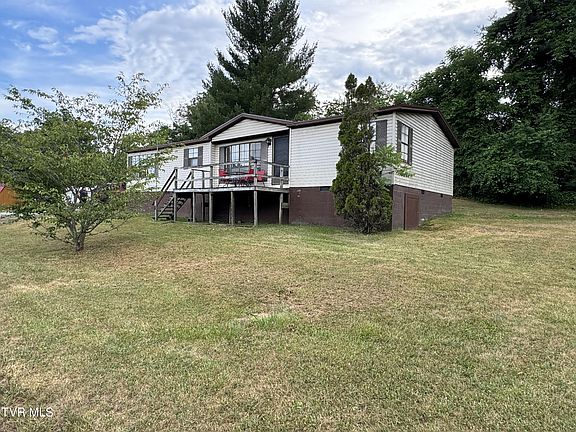 2nd image of 703 Wilson Ave NW