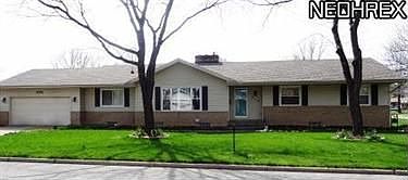 2nd image of 370 Goodhue Dr