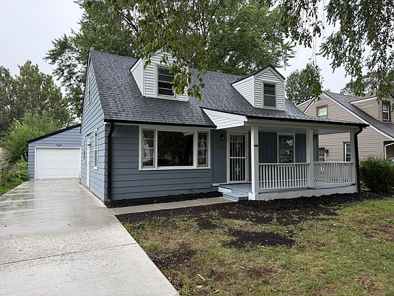 3rd image of 1908 W Pearl Ave