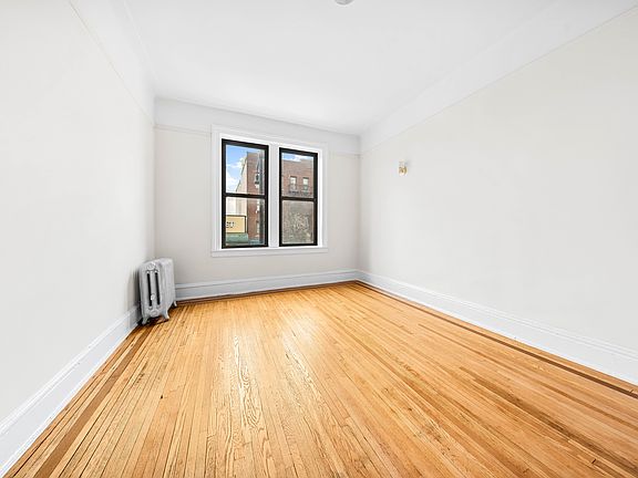 2nd image of 2205 37th St APT 2H