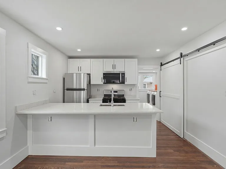 18 Ronan St #2 — Photo 17