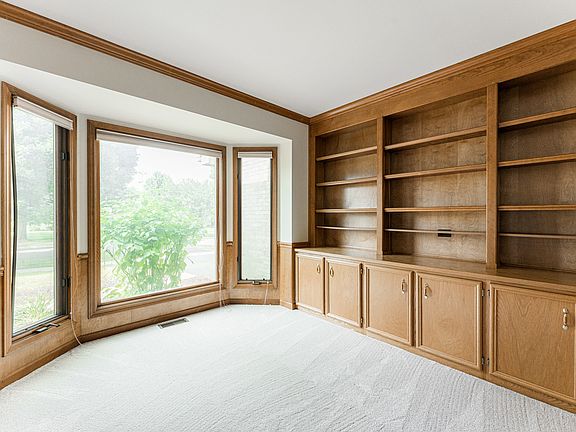 5th image of 1428 Saranell Ave
