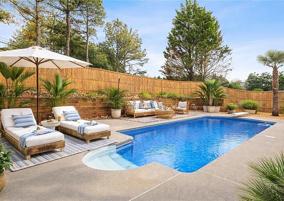 1st image of 1564 Ember Oaks Cir