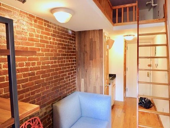 2nd image of 103 W 73rd St APT 2B