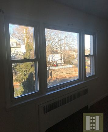 2nd image of 186 Hoover Ave #2