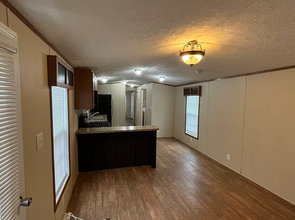 557 SW Cutoff #14, Worcester, MA 01607