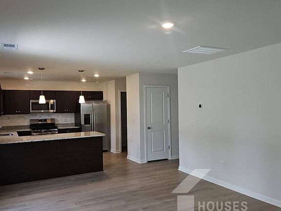 2nd image of 338 Prosperity Ln
