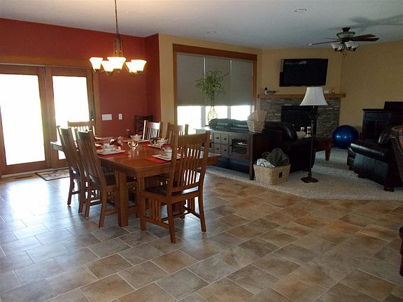 3rd image of 506 Green Haven Ct