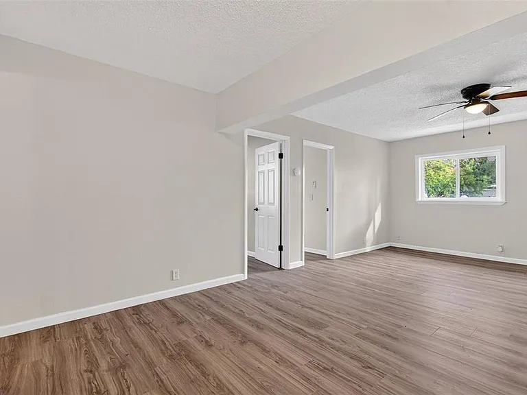 5136 68th St N #C — Photo 4
