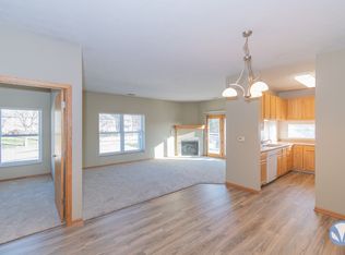 Chateau at Holmes Lake, Lincoln, NE 68506