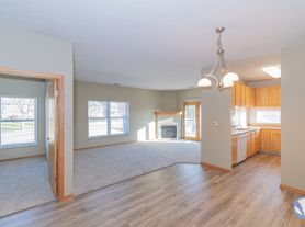 Chateau at Holmes Lake