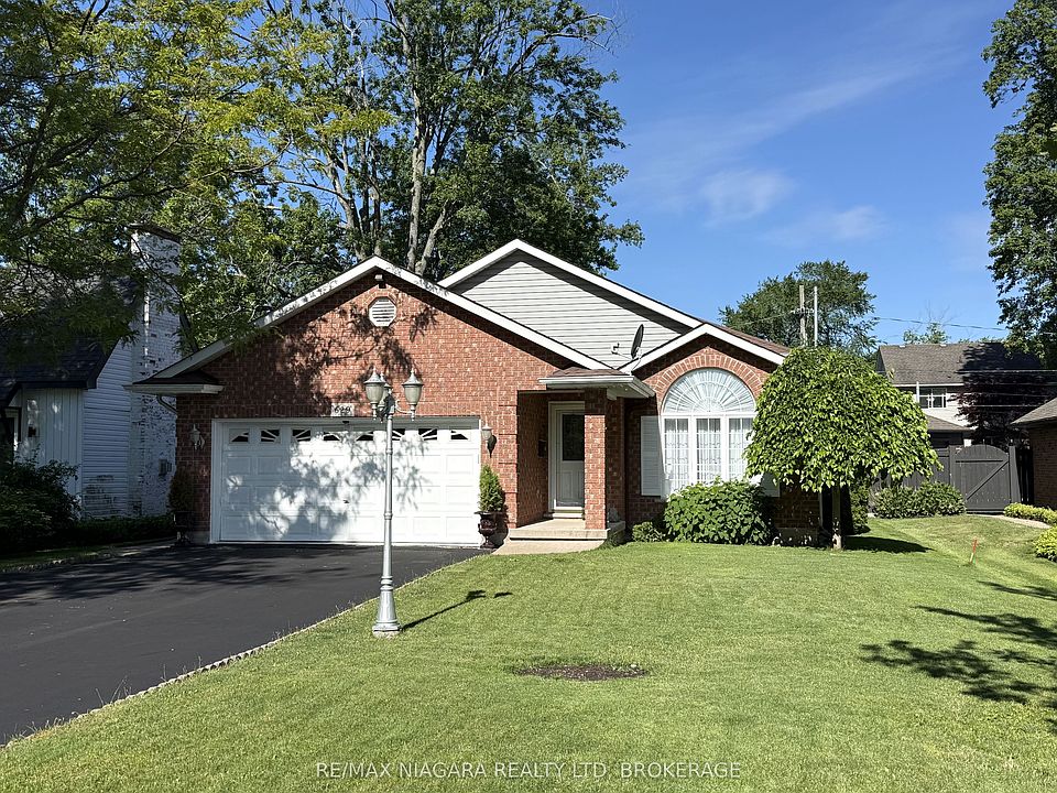 1st image of 629 Daytona Dr