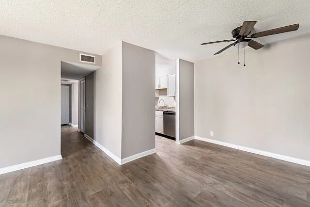 Sycamore Villas — Photo 28