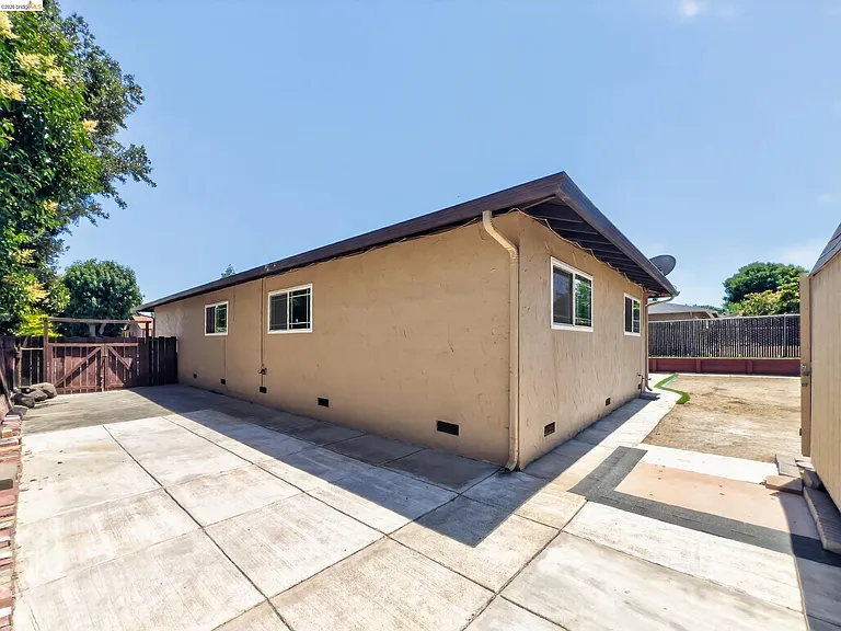 2928 Rio Grande Dr — Photo 35