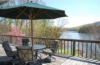 5th image of 236 Deerwood Dr
