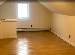 17 Lincoln Ave APT 3, Rutland, VT 05701