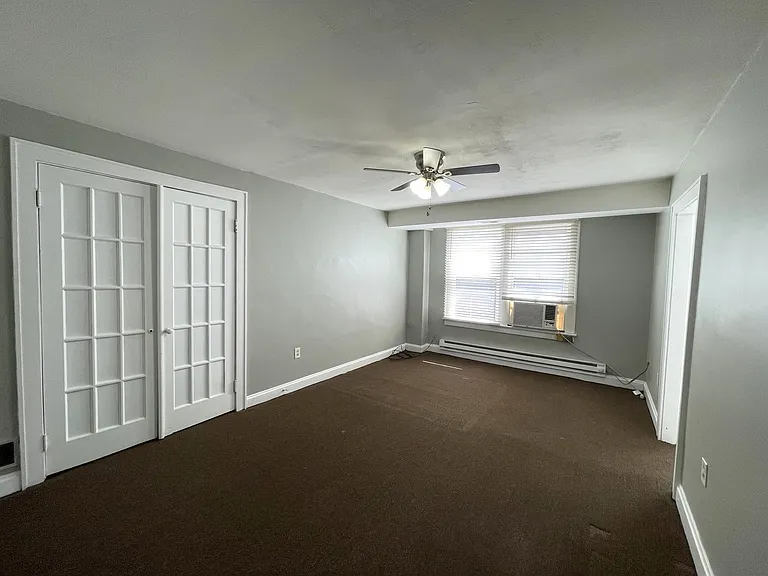 672 1/2 N High St #5 — Photo 2