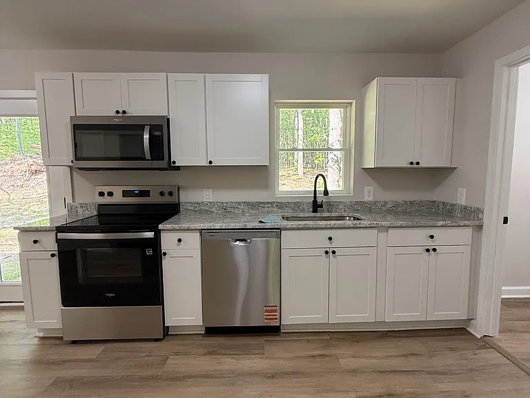 662 Timberlake Rd — Photo 4