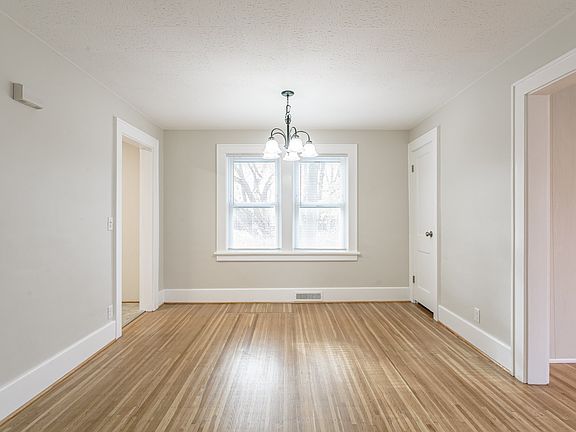 3rd image of 142-144 Carling Rd