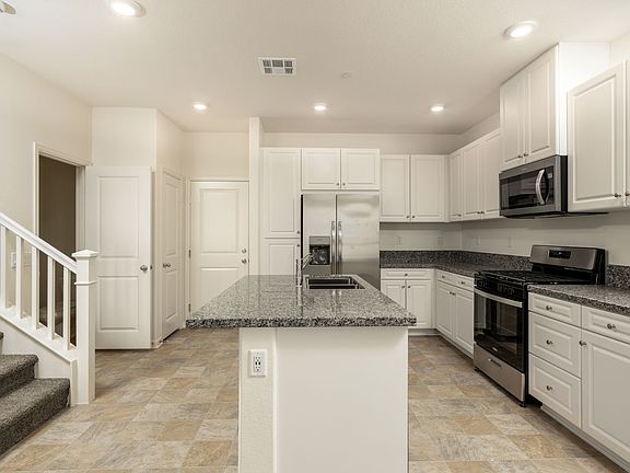 5th image of 971 Bradley Way