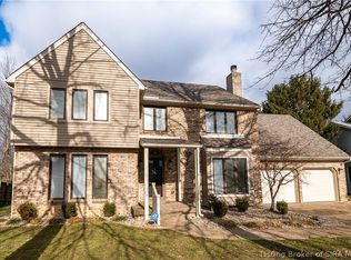 208 Crescent Loop, New Albany, IN 47150