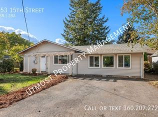 753 15th St, Washougal, WA 98671