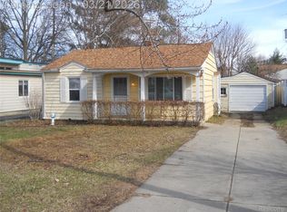 59 Camley Dr, Waterford, MI 48328