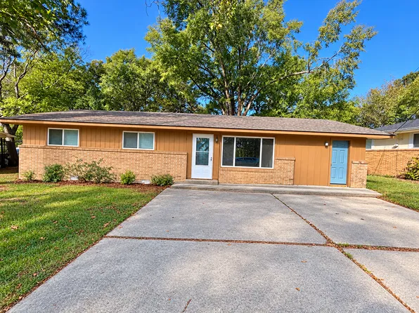 2008 7th St, Hot Springs, AR 71913