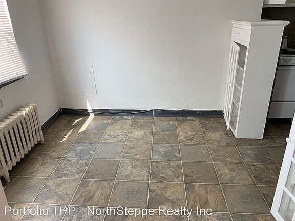 5th image of 2330-2334 N High St #2878515