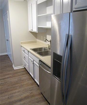 2nd image of 8523 Timbercrest Cres