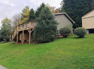 107 Pebblebrook St, Clyde, NC 28721