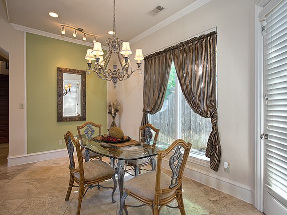 4th image of 5500 Gleneagles Dr