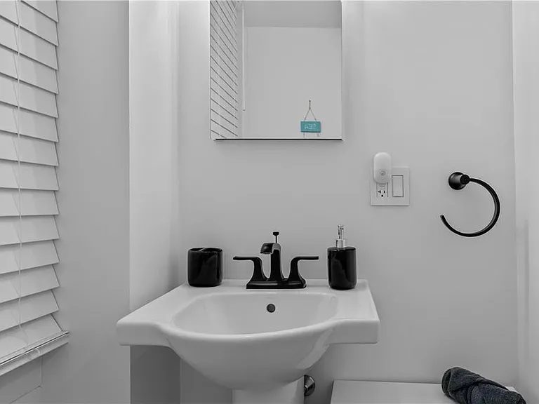 13 Sherman St #1 — Photo 13