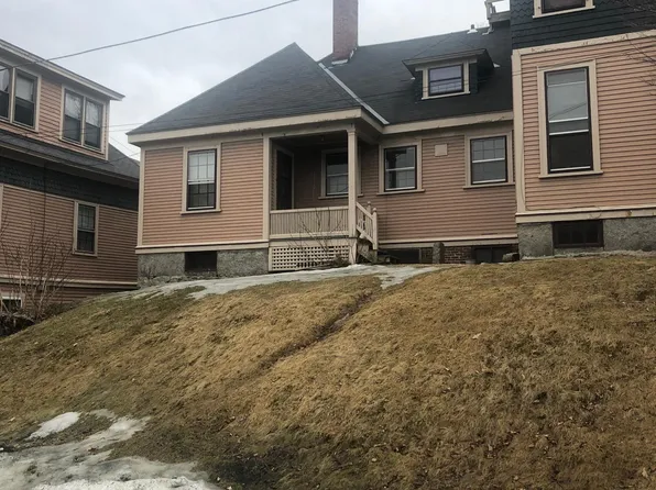 3 Campbell St APT 6, Lebanon, NH 03766