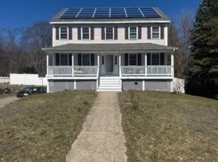 1 Rosemary Ln, Chelmsford, MA 01824