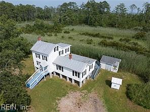 3rd image of 2122 Haven Beach Rd