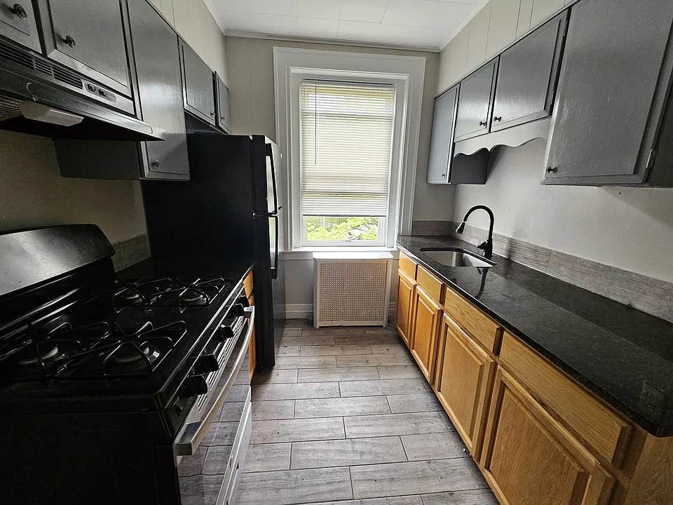 507 Norton Pkwy #22B
