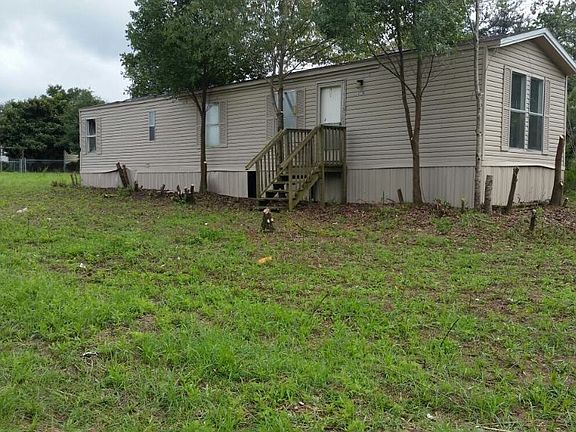 3rd image of 4220 E Wyoming Ln