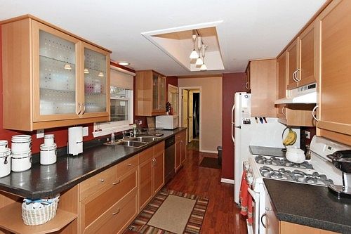 5th image of 550 Northampton Cir