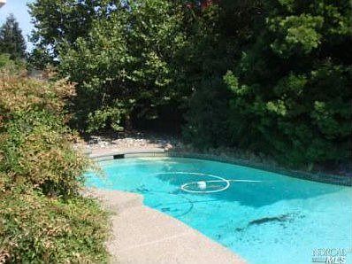 5th image of 419 Oakwood Dr