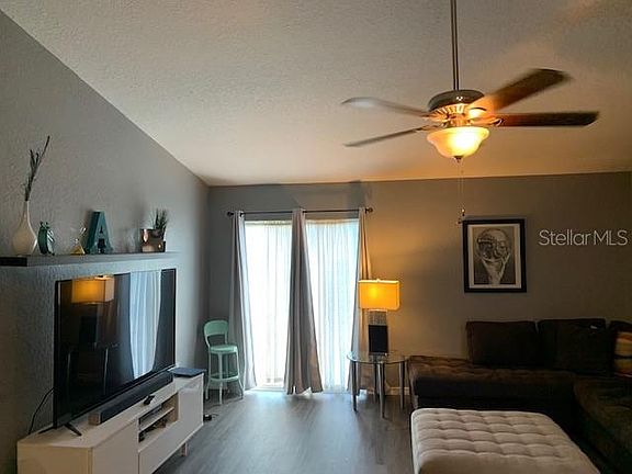 3rd image of 408 Orlando Ln