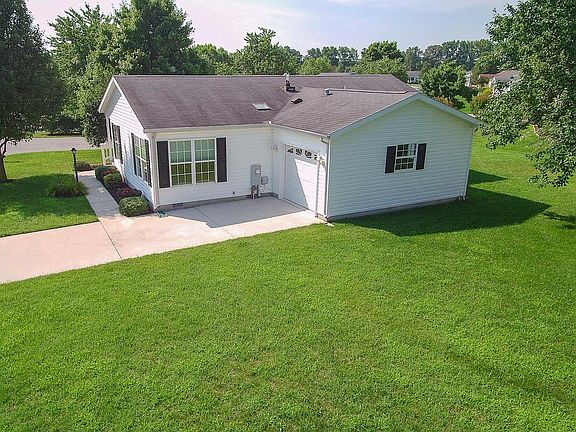 3rd image of 9 Carey Ln