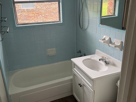 5th image of 491 E Michigan Ave #1