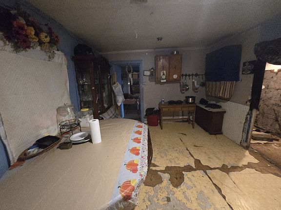 5th image of 660 N 2nd St
