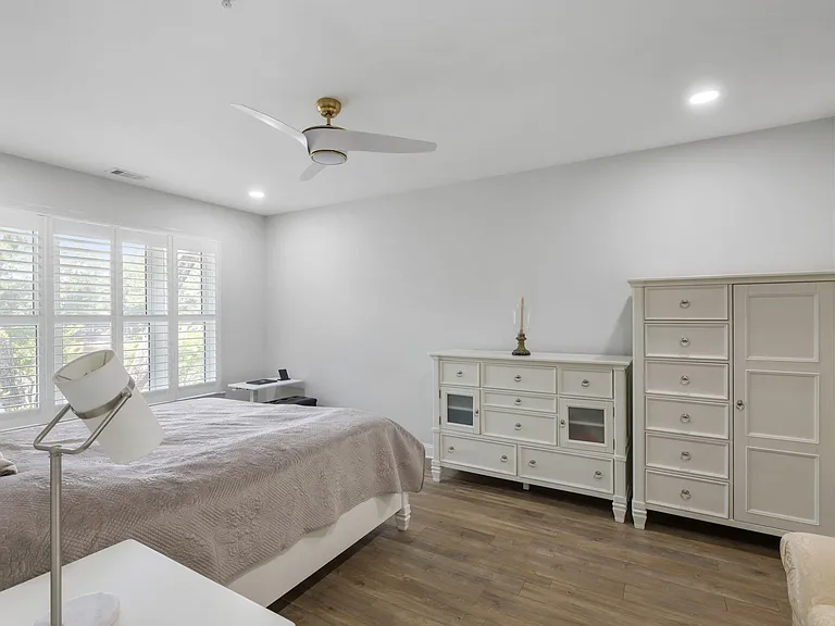 1479 Long Grove Dr #204 — Photo 15