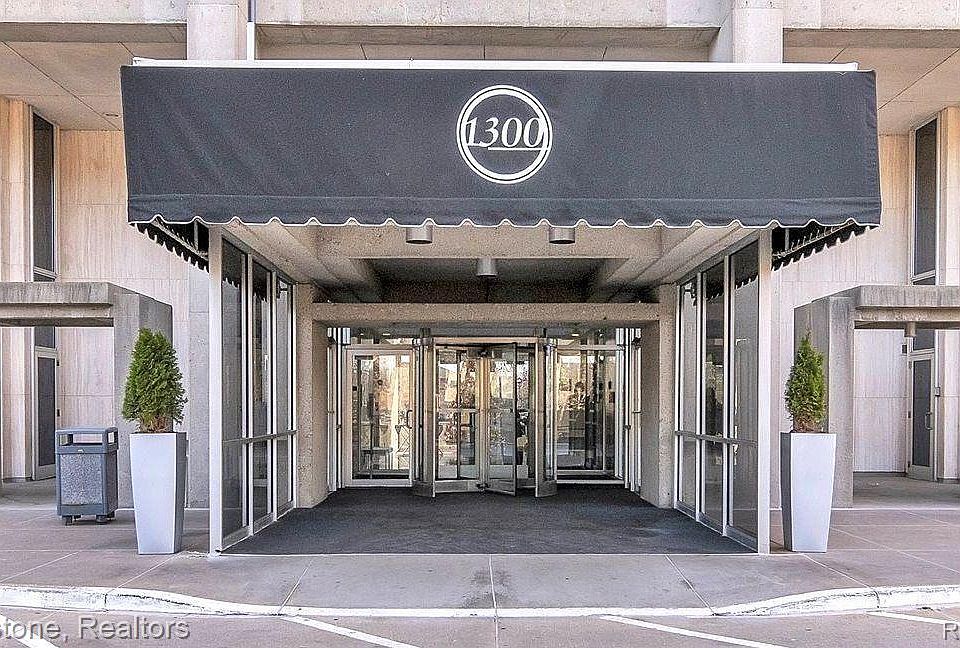 1st image of 1300 E Lafayette St #504